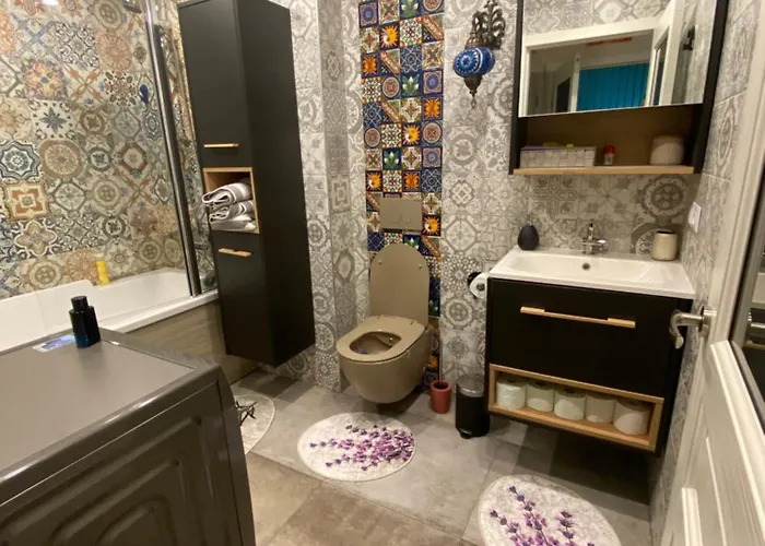 Orient Express In The Center Of * Рига