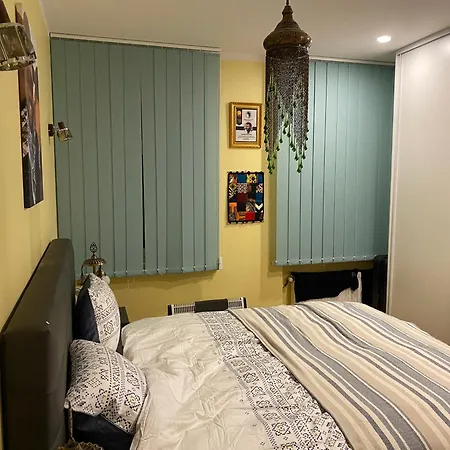 Orient Express In The Center Of Daire *